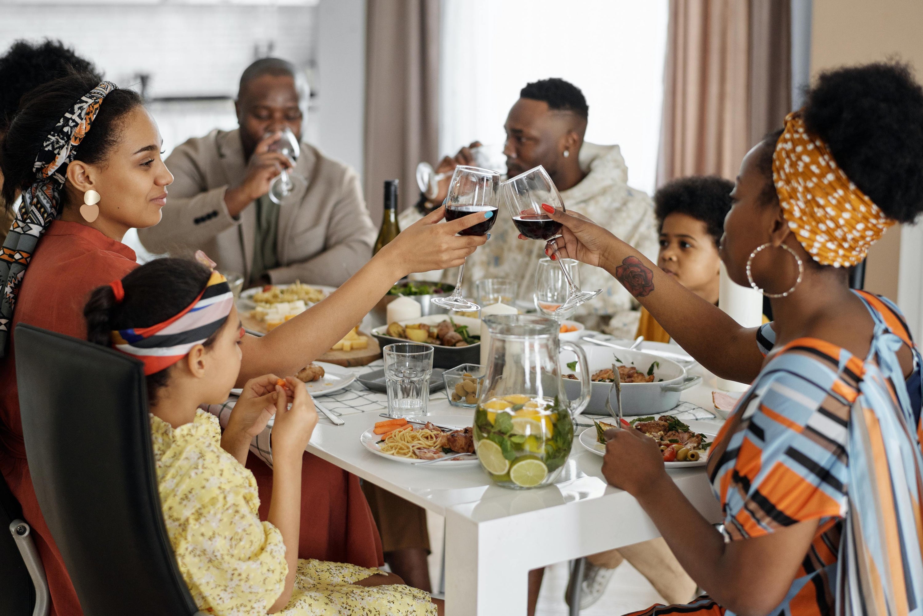 5 Benefits Of Eating Dinner Together With Your Family Every Night